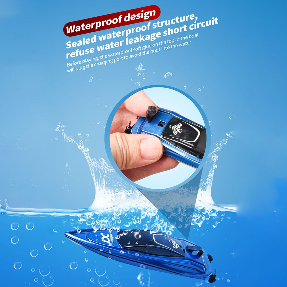 Mini RC Boat 10km/h High Speed Boat Radio 2.4G Remote Controlled Dual Motor Electric Racing Speedboat